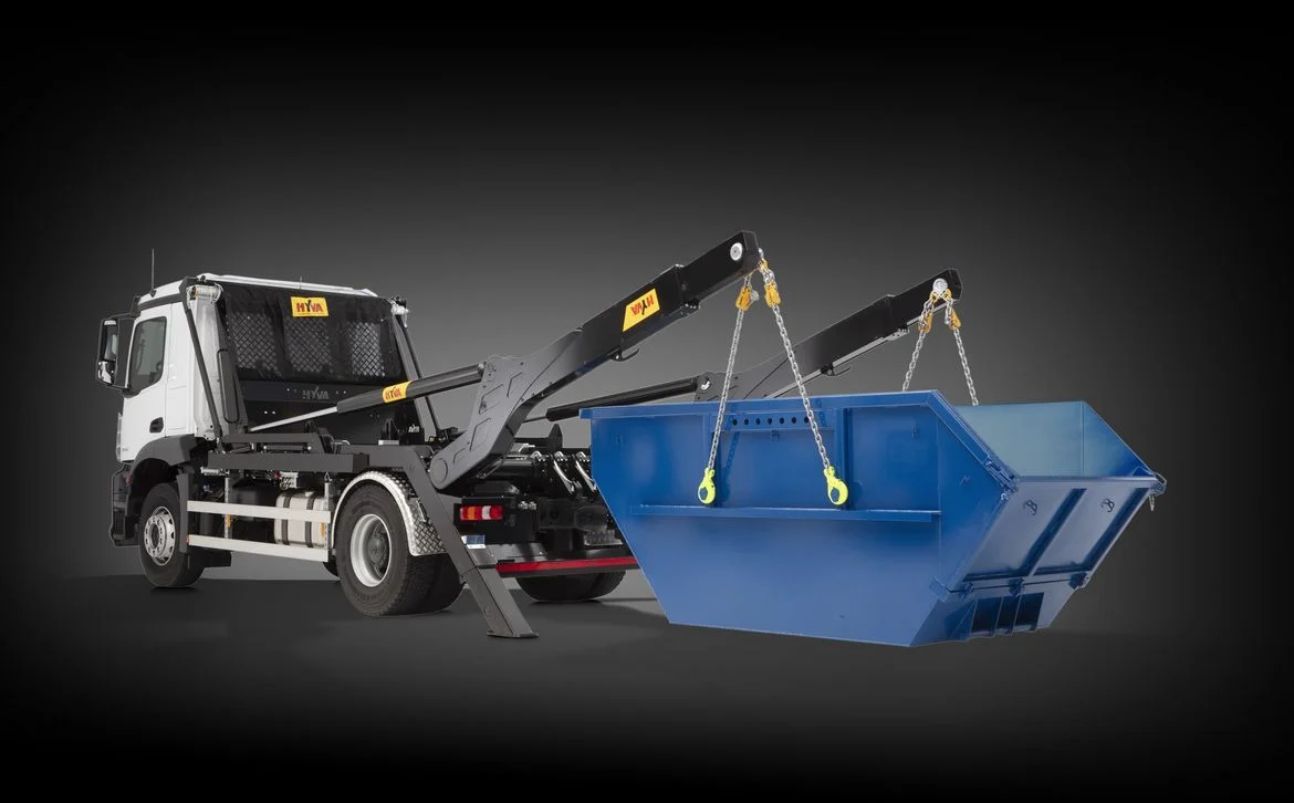 Titan Skiploader